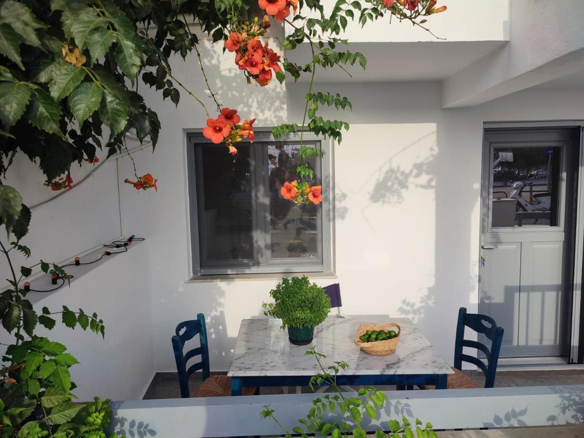 Charming Cozy Suites Naxos City Exteriör bild