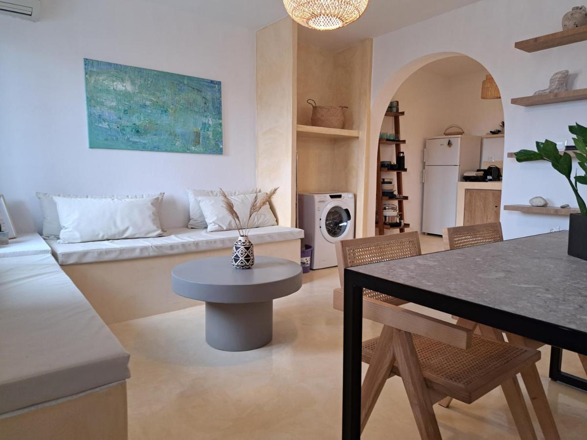 Charming Cozy Suites Naxos City Exteriör bild